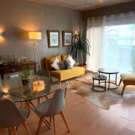 Balcony View House 度假居 *