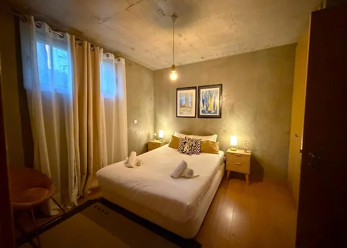 Balcony View House *